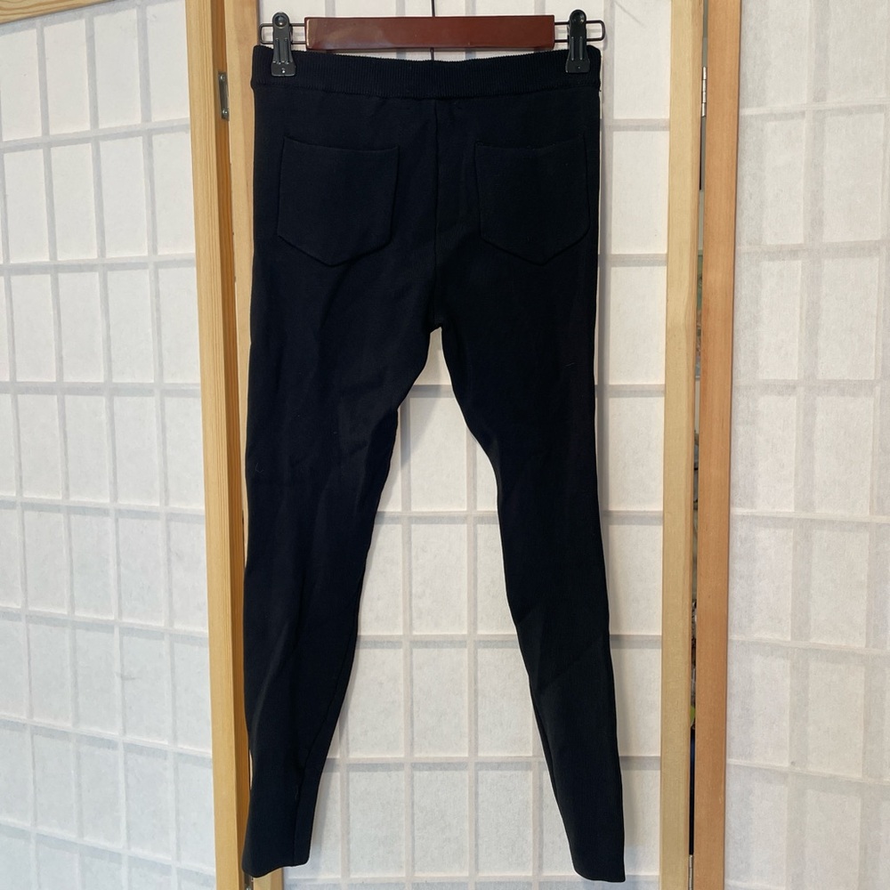 Olivaceous Black leggings